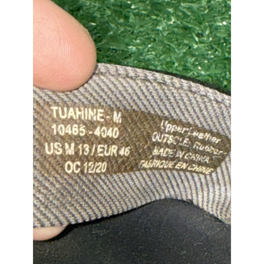 OluKai Tuahine Mens Size 13 Leather Black Beach Flip Flops Sandals Thong Slip On - Picture 8 of 8